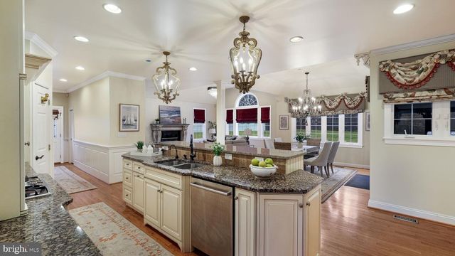 94 AUTUMN WOODS LN, Glen Mills, PA 19342