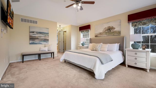 94 AUTUMN WOODS LN, Glen Mills, PA 19342