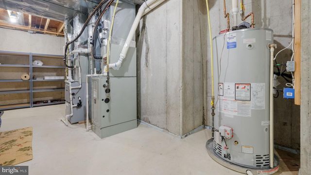 94 AUTUMN WOODS LN, Glen Mills, PA 19342