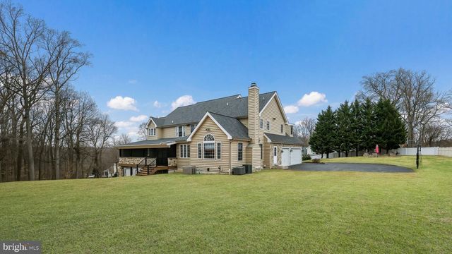 94 AUTUMN WOODS LN, Glen Mills, PA 19342
