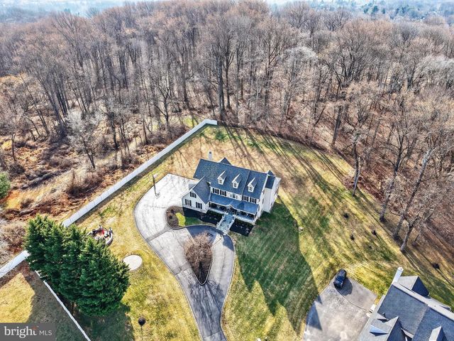 94 AUTUMN WOODS LN, Glen Mills, PA 19342