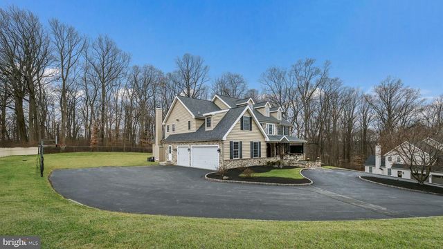 94 AUTUMN WOODS LN, Glen Mills, PA 19342