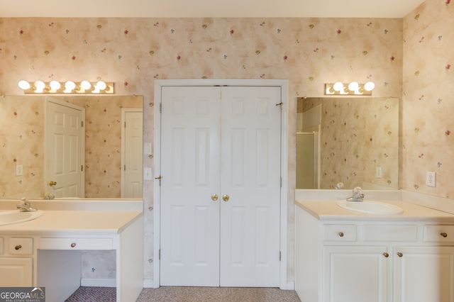 3322 Henderson View Court, Loganville, GA 30052