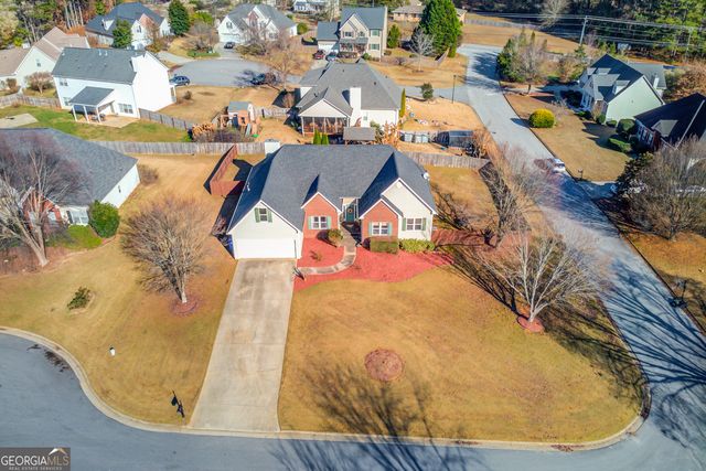 3322 Henderson View Court, Loganville, GA 30052