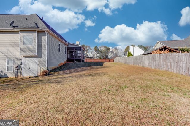 3322 Henderson View Court, Loganville, GA 30052