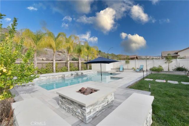 28604 Foothill, Saugus, CA 91350