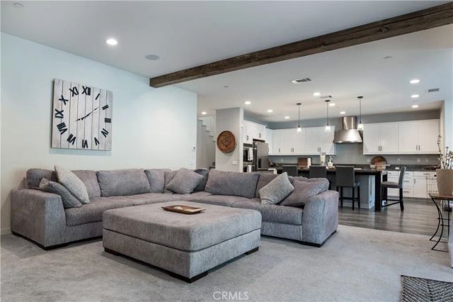 28604 Foothill, Saugus, CA 91350