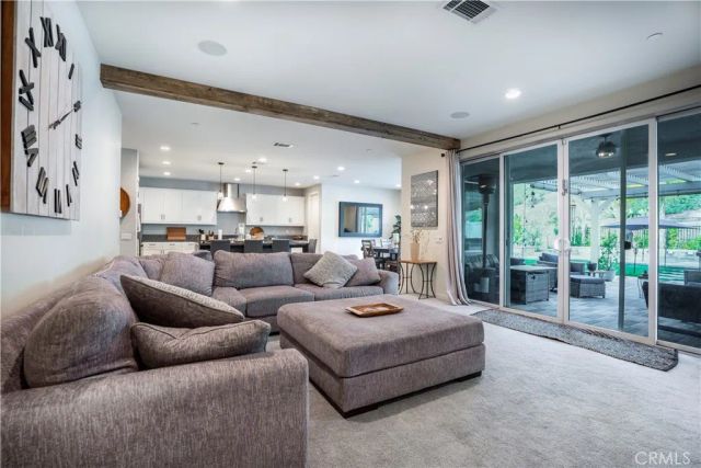 28604 Foothill, Saugus, CA 91350