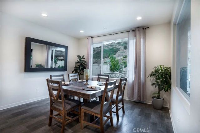 28604 Foothill, Saugus, CA 91350