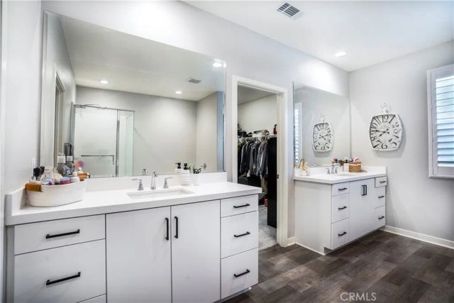 28604 Foothill, Saugus, CA 91350