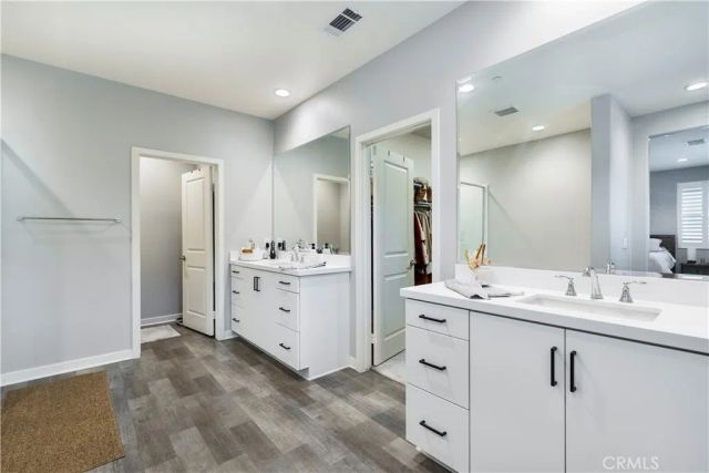 28604 Foothill, Saugus, CA 91350