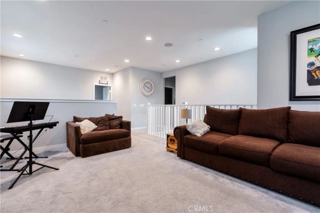 28604 Foothill, Saugus, CA 91350