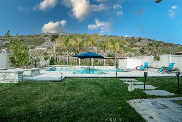 28604 Foothill, Saugus, CA 91350