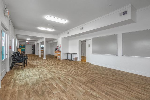 905 43rd Street, Galveston, TX 77550