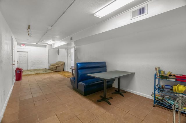 905 43rd Street, Galveston, TX 77550