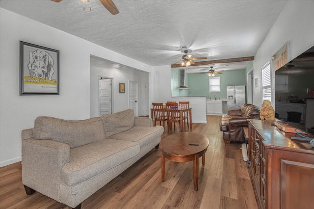 905 43rd Street, Galveston, TX 77550