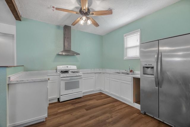 905 43rd Street, Galveston, TX 77550