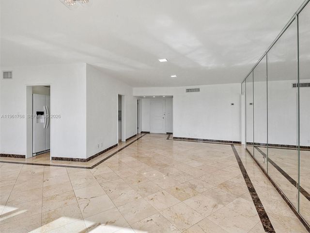 900 Bay Dr 1012, Miami Beach, FL 33141