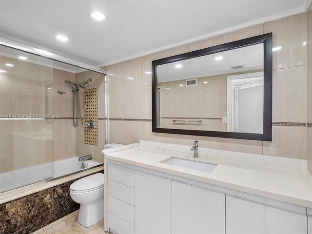 900 Bay Dr 1012, Miami Beach, FL 33141