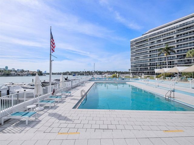 900 Bay Dr 1012, Miami Beach, FL 33141