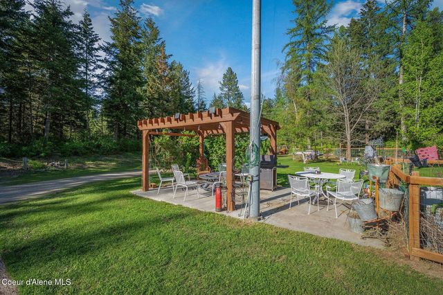 14069 E Twete RD, Athol, ID 83801