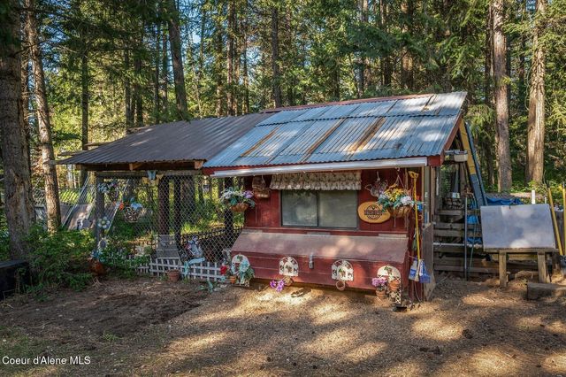 14069 E Twete RD, Athol, ID 83801