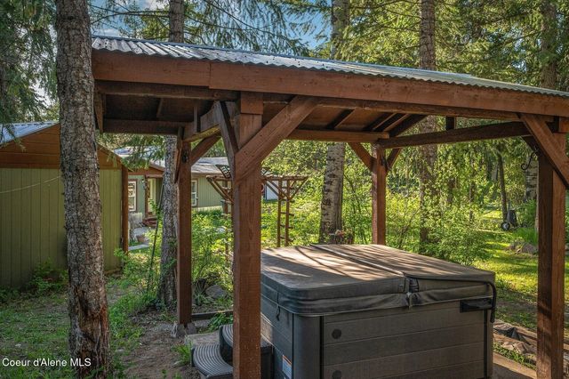 14069 E Twete RD, Athol, ID 83801