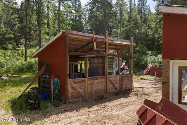 14069 E Twete RD, Athol, ID 83801