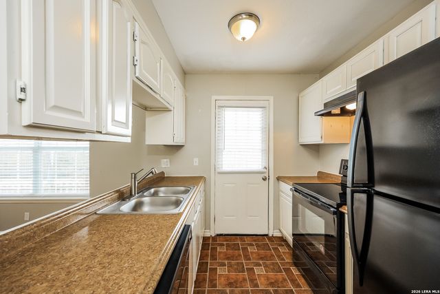 1802 Wilsons Creek, San Antonio, TX 78245