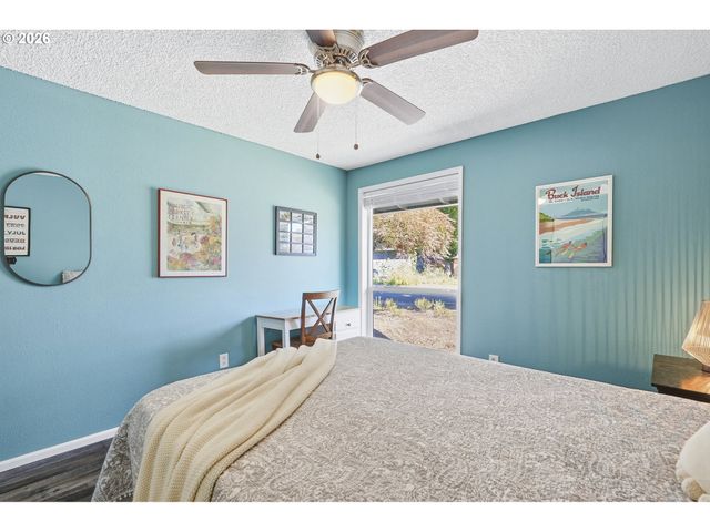 20190 Sw IMPERIAL St, Beaverton, OR 97003