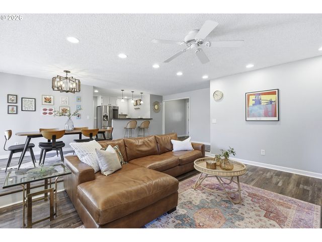 20190 Sw IMPERIAL St, Beaverton, OR 97003
