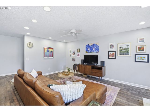 20190 Sw IMPERIAL St, Beaverton, OR 97003
