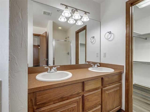 896 County Street 2941, Tuttle, OK 73089
