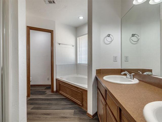 896 County Street 2941, Tuttle, OK 73089
