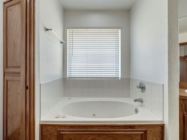 896 County Street 2941, Tuttle, OK 73089