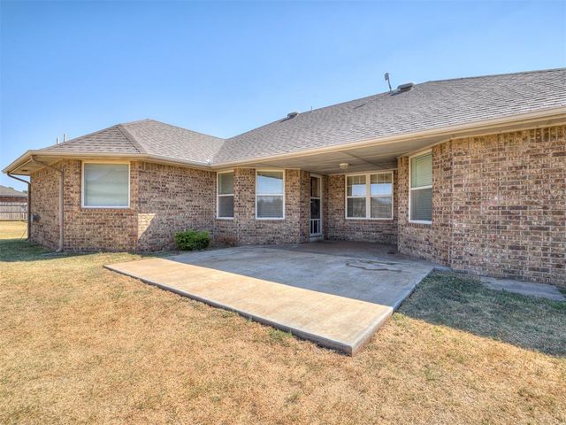 896 County Street 2941, Tuttle, OK 73089