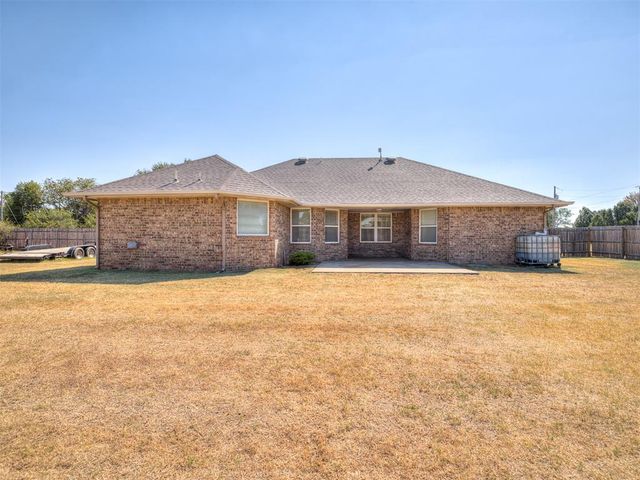896 County Street 2941, Tuttle, OK 73089