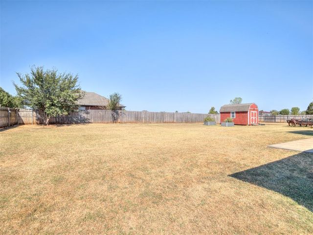 896 County Street 2941, Tuttle, OK 73089