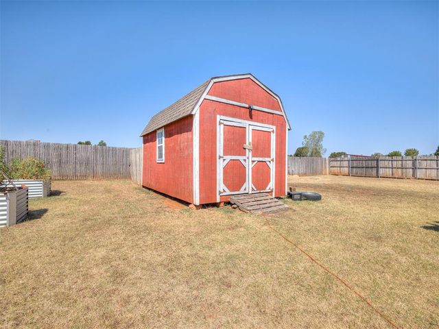 896 County Street 2941, Tuttle, OK 73089