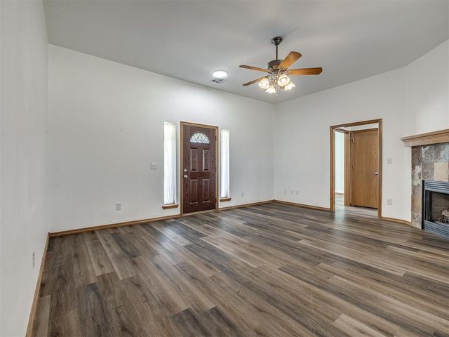 896 County Street 2941, Tuttle, OK 73089