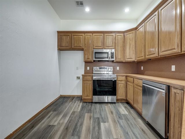 896 County Street 2941, Tuttle, OK 73089