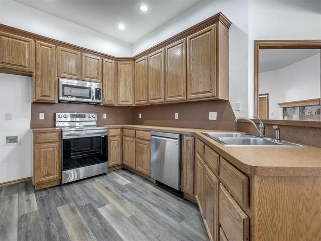 896 County Street 2941, Tuttle, OK 73089