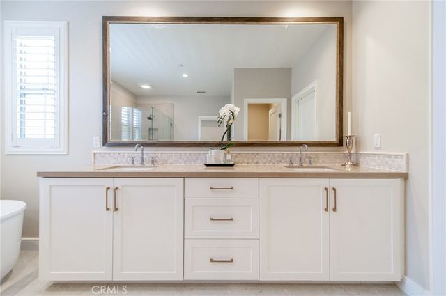 119 White Jasmine, Irvine, CA 92618