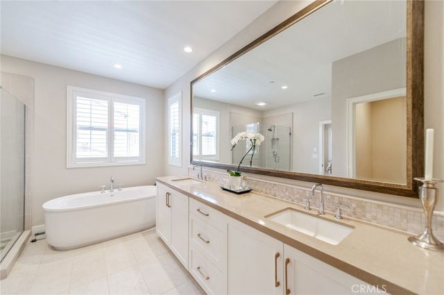 119 White Jasmine, Irvine, CA 92618