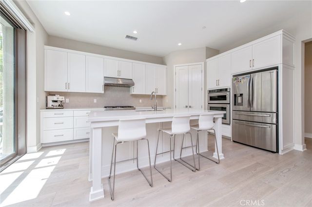 119 White Jasmine, Irvine, CA 92618