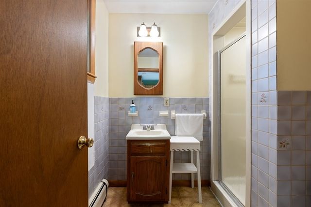 97 Laurel Ave, Haverhill, MA 01835