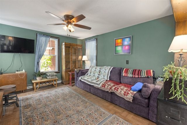 97 Laurel Ave, Haverhill, MA 01835
