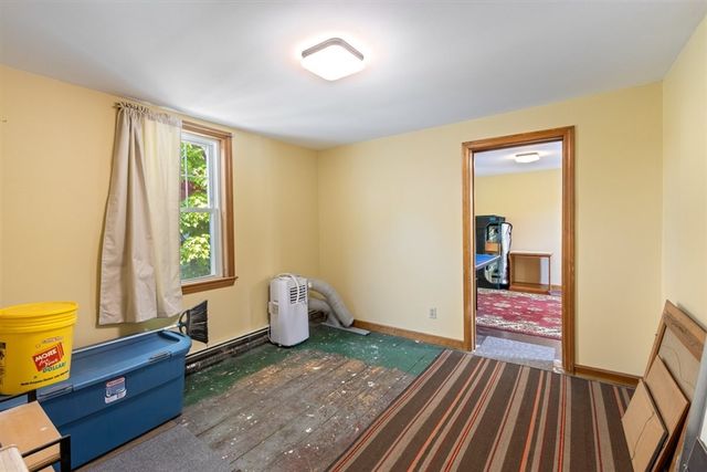 97 Laurel Ave, Haverhill, MA 01835