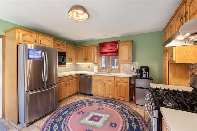 97 Laurel Ave, Haverhill, MA 01835