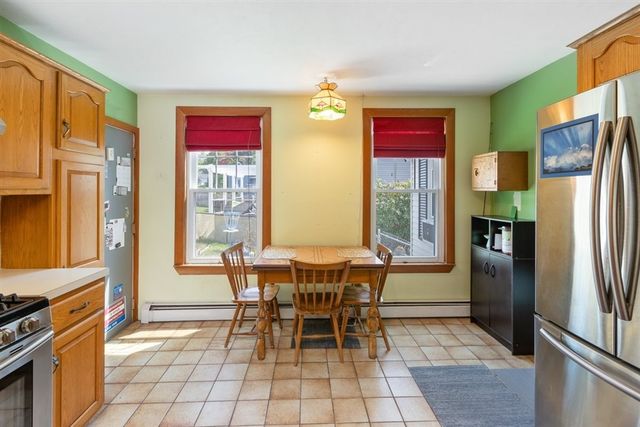 97 Laurel Ave, Haverhill, MA 01835